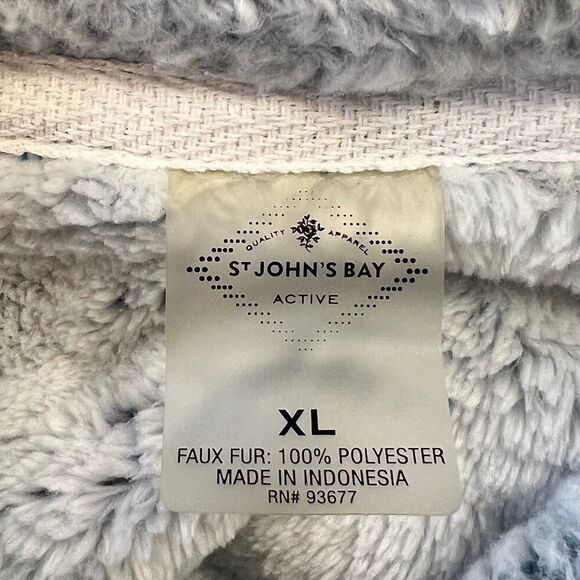 Women's St. John's Bay Active Sweatshirt Wamen's Plush Faux Fur Pullover Size XL - Picture 3 of 7